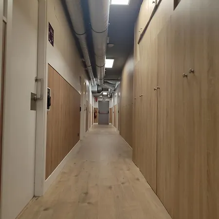 Hostel Metropolitan By Bossh