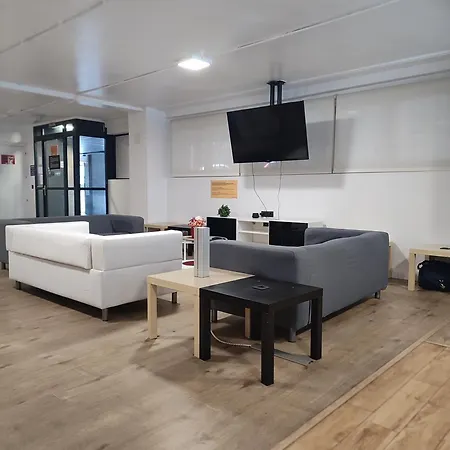 Hostel Metropolitan By Bossh *