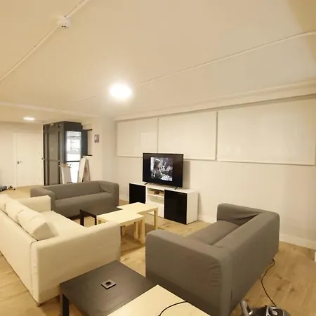 Hostel Metropolitan By Bossh