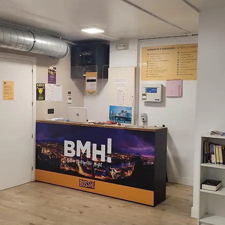 Metropolitan By Bossh! Hostal