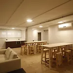 Metropolitan By Bossh! Albergue