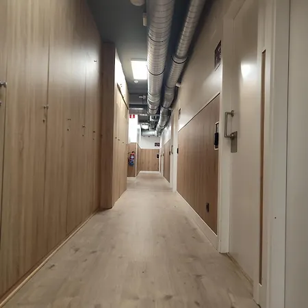 Metropolitan By Bossh! Hostal