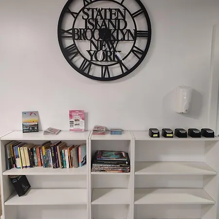 Metropolitan By Bossh! Hostal